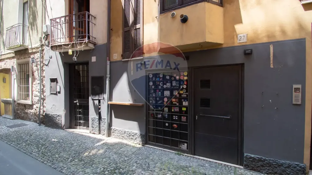 Esterno - Historic Triplex with Balcony in Iseo