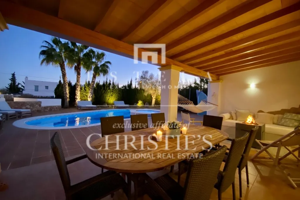 Bassein - Villa with Pool between Ibiza and Salinas Beach