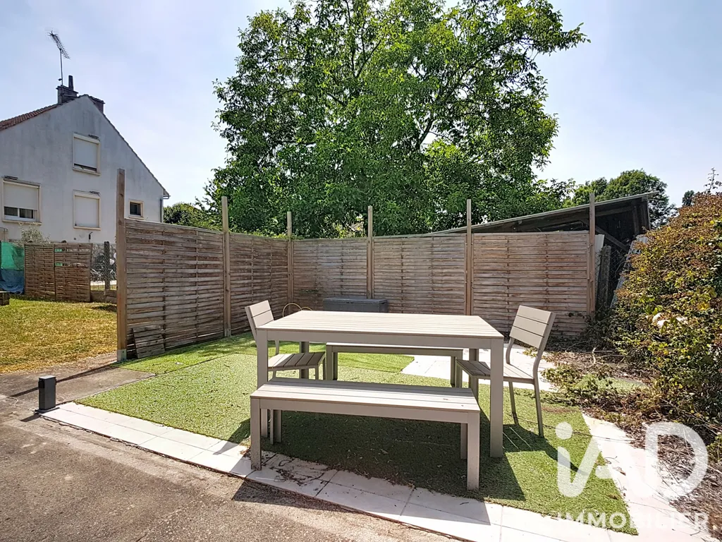Giardino - House with Terrace in Chalette sur Loing