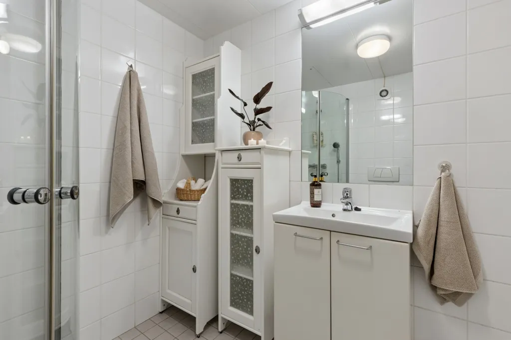 Vannitoad - 3-Bedroom Apartment with Balcony in Hagan