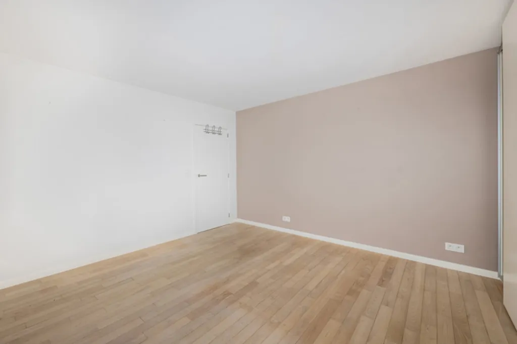 other_room