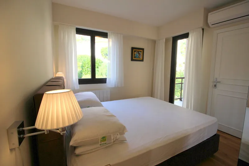 Chambres - Appartement 3 Pièces avec Vue Mer à Cap d'Ail