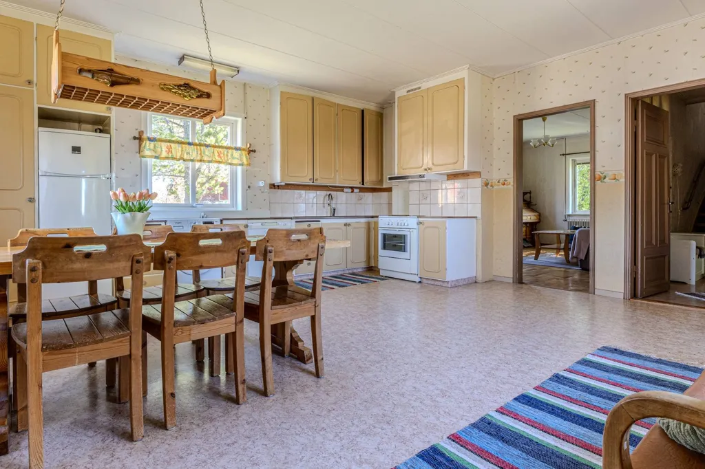 Salle à manger - Villa with Garden in Ostvik