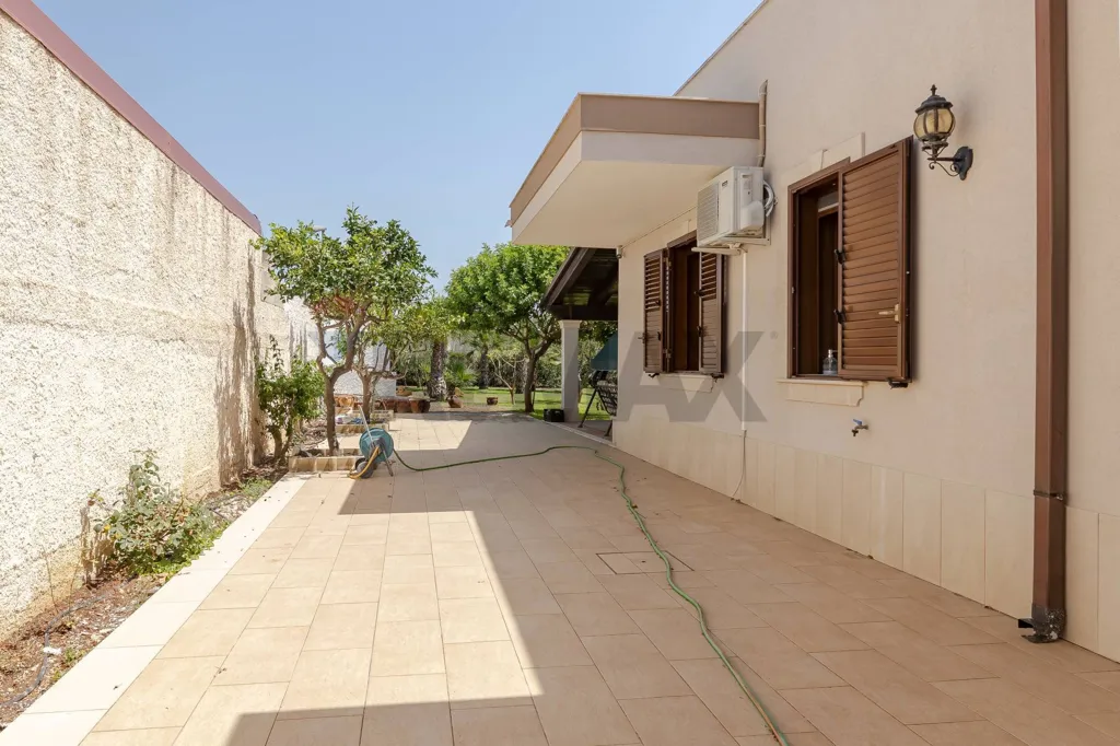 Aed - Villa with Sea View near Ispica