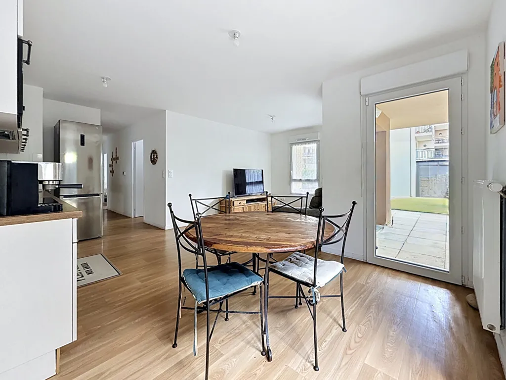 Salle à manger - Appartement PMR avec Jardin à Lucé
