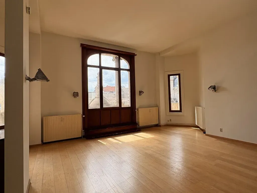 Séjour - Appartement Lumineux avec Vue sur le Toit à Anvers