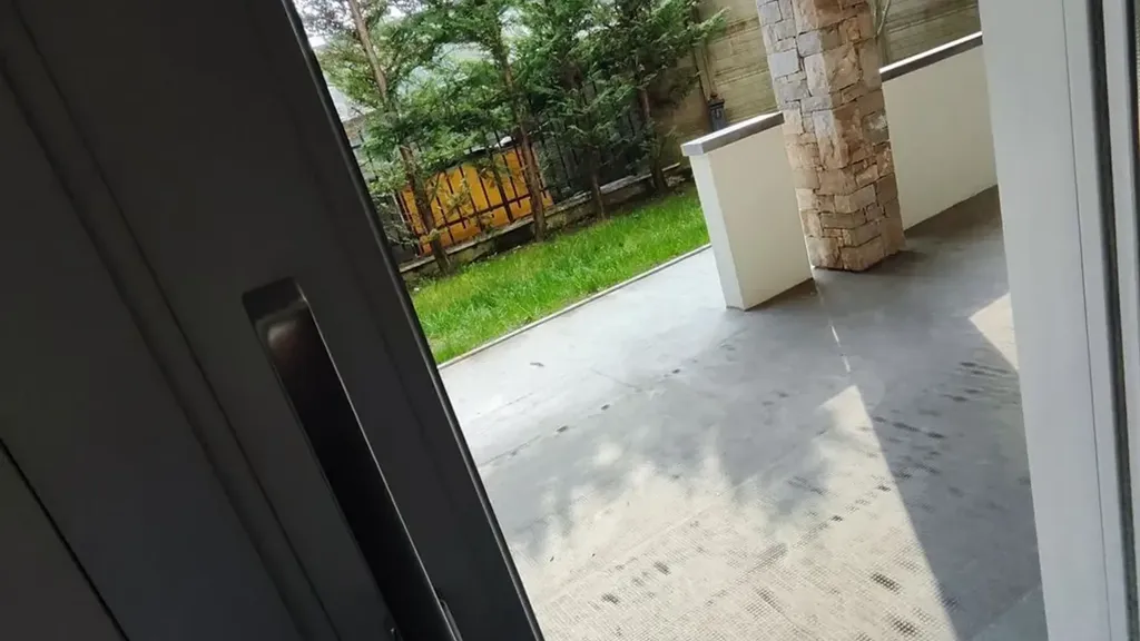 hallway_entrance