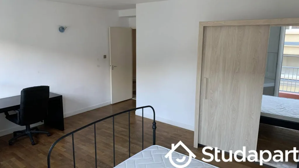 Chambres - Chambre en Colocation avec Vue sur Grenoble