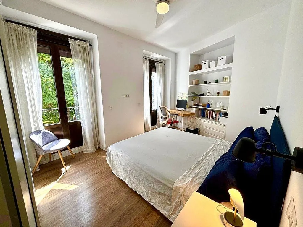 Magamistoad - Palace Flat with Balcony in Madrid