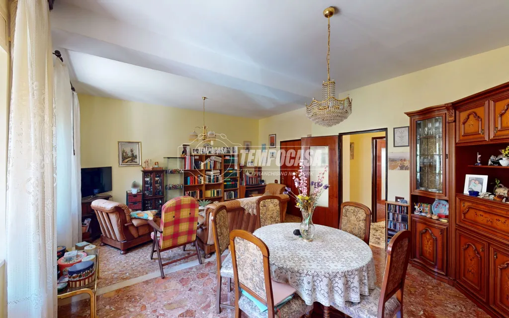 Sala da pranzo - Piano Terra Apartment with Box in Loreto