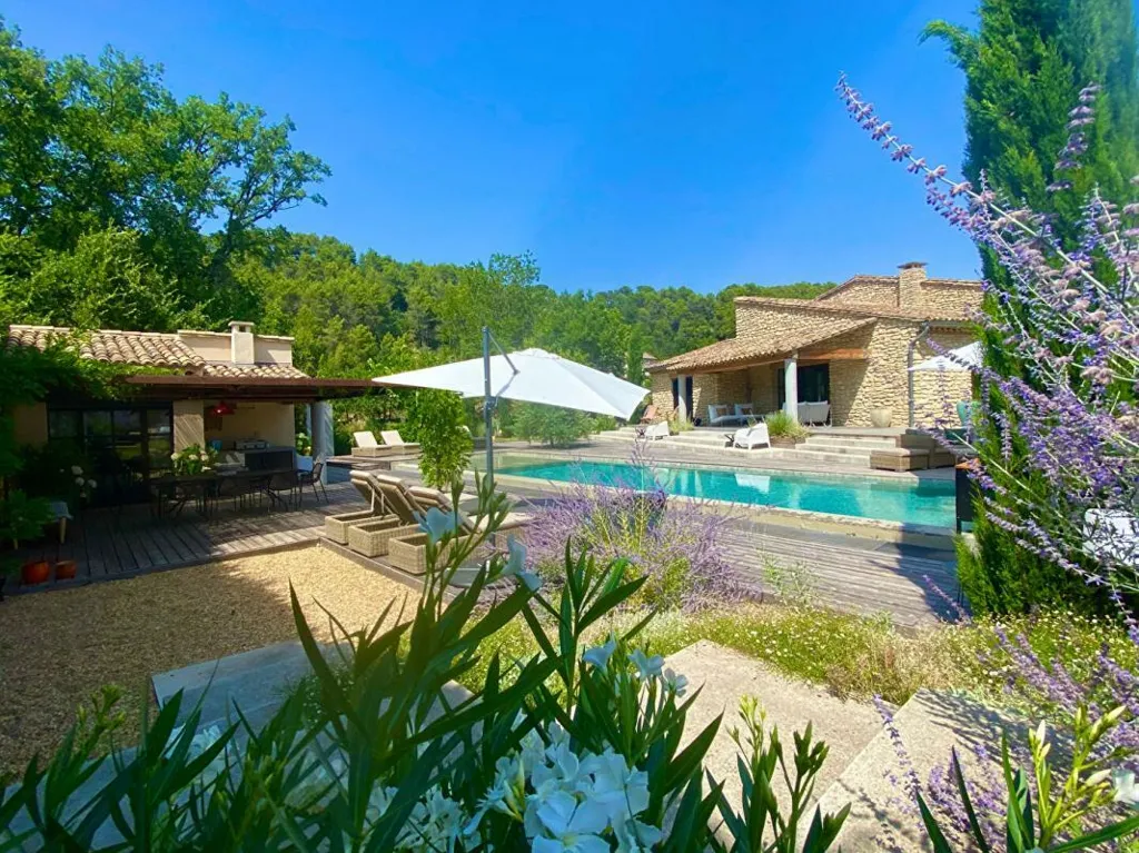 Piscine - Villa Luxueuse avec Piscine à Ménerbes