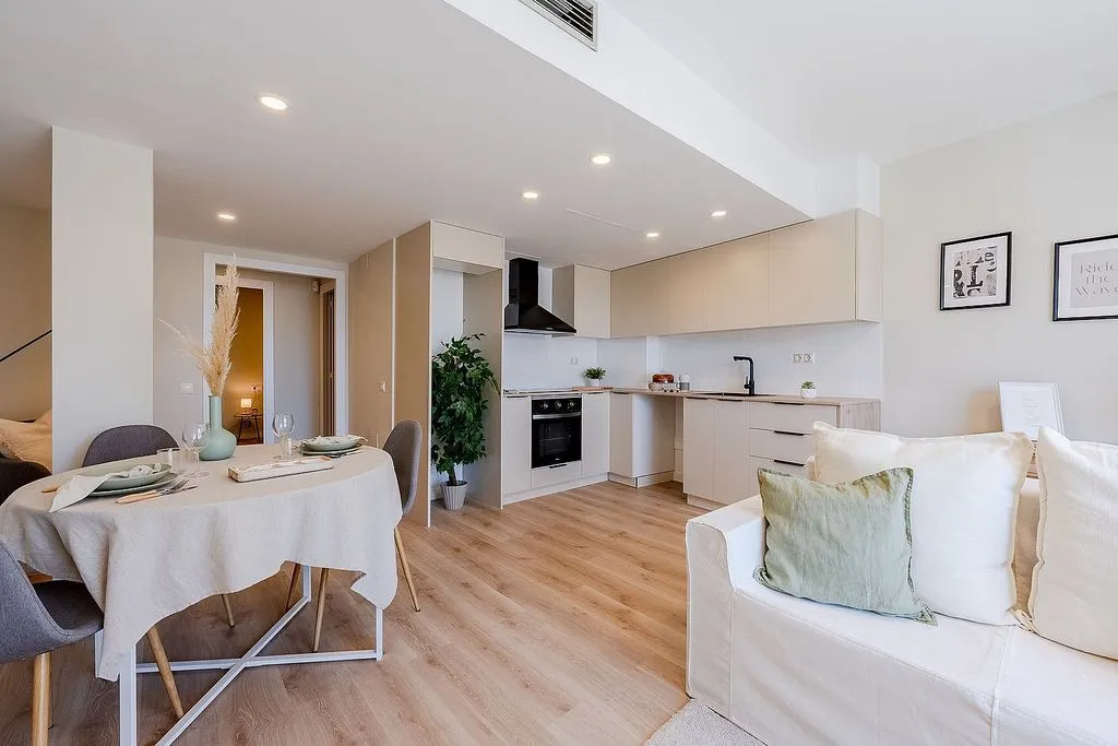 Séjour - Bright Apartment with Sea View in Mataró Centre