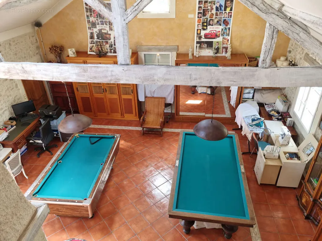 Elutuba - Large Property with Garden in Bruyères-le-Châtel