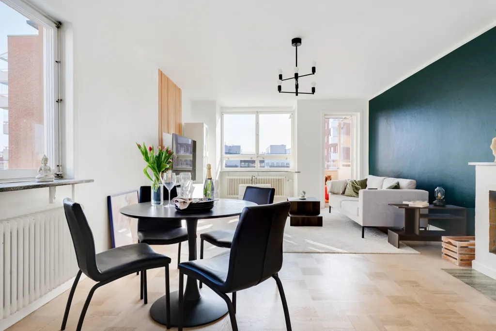 Elutuba - Apartment with South-Facing Balcony in Sundbyberg