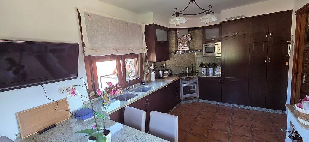 Cuisine - Chalet with Pool and Terrace in Tomiño