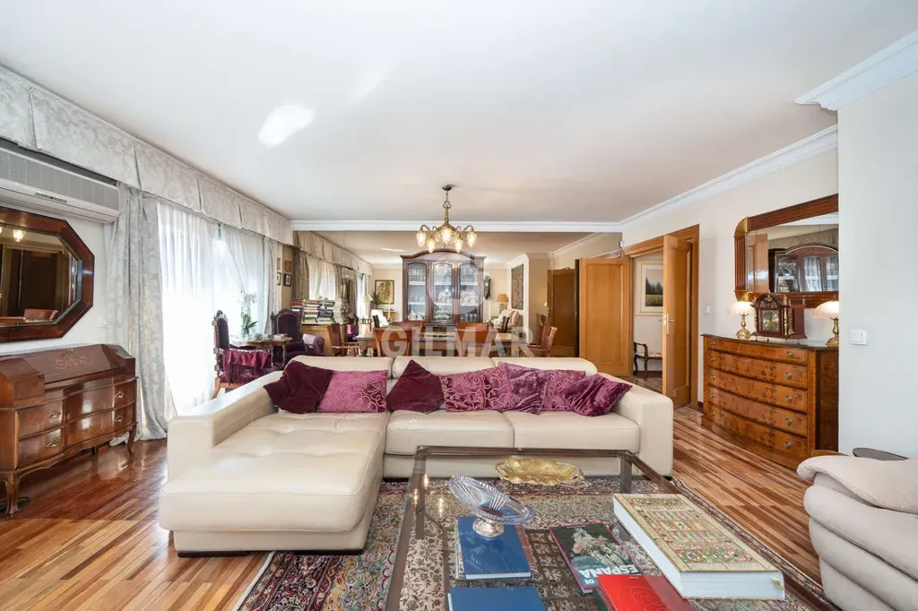 Séjour - Apartment with Terraces in Chamartín, Madrid