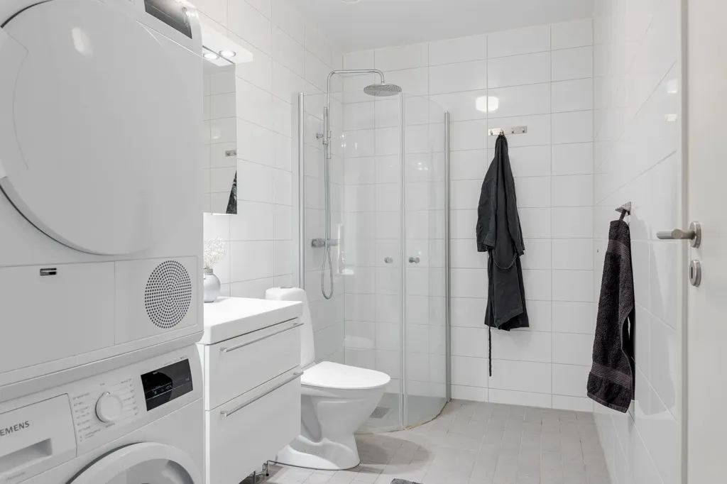 Salles de bain - Apartment with Garden in Bredvik