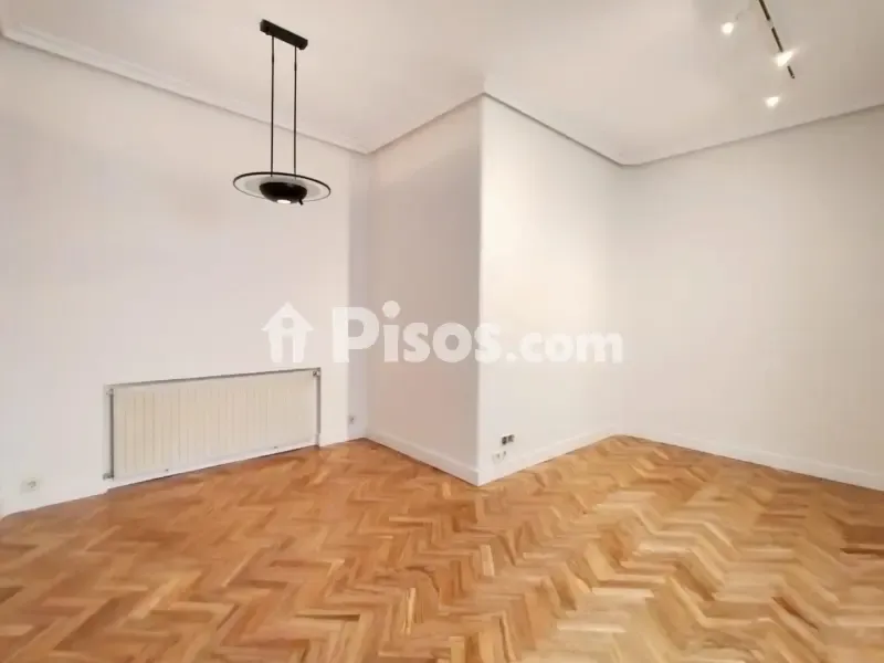 Stanze - Apartment with Balcony in Chamberí, Madrid