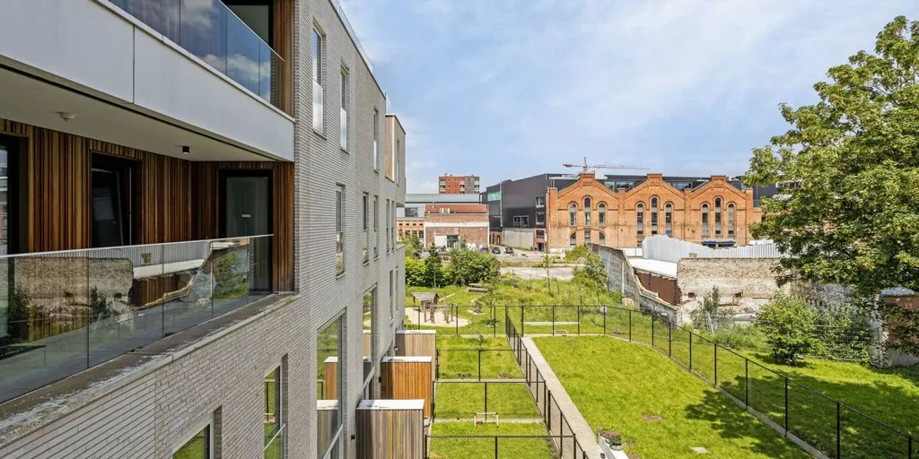 Aed - Apartment with Park View in Gent Dockside