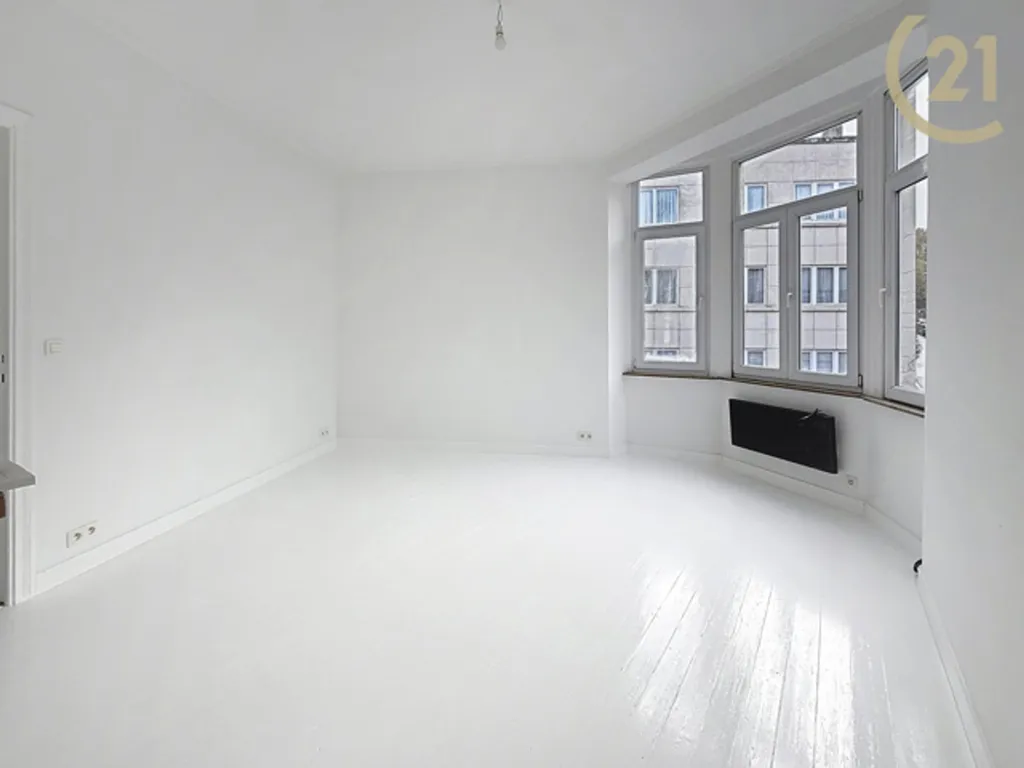 Toad - Bright Studio in Quiet Forest Quarter