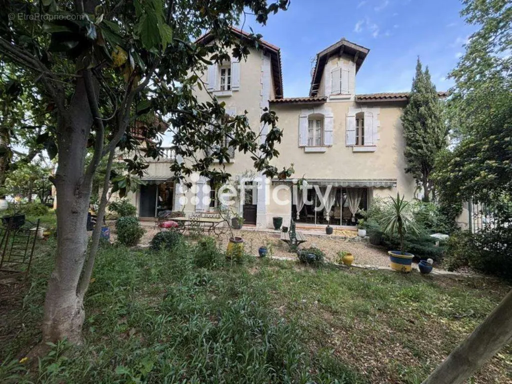 Extérieur - Maison de Maître avec Piscine à Béziers