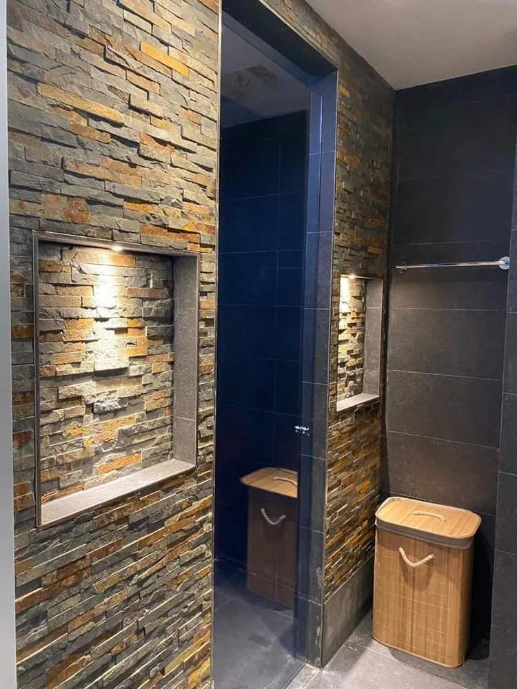 Salles de bain - Modern Apartment with Lift in Amsterdam