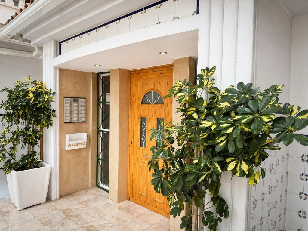 Esik - Apartment with Pool in La Mata