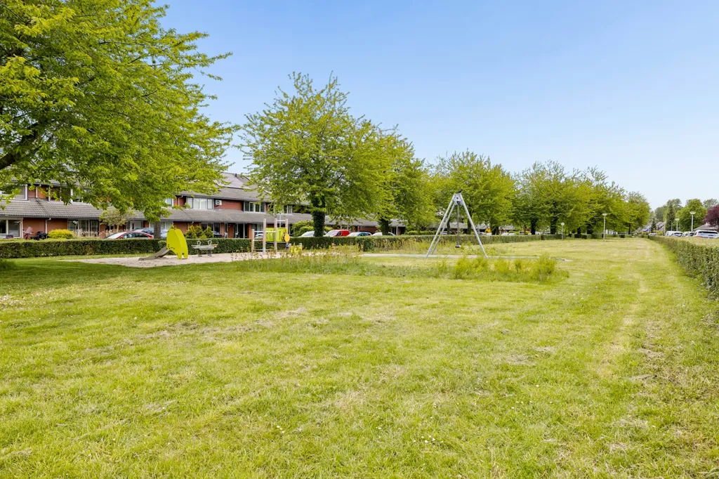 Aed - Modern Flat with Balcony in Almere