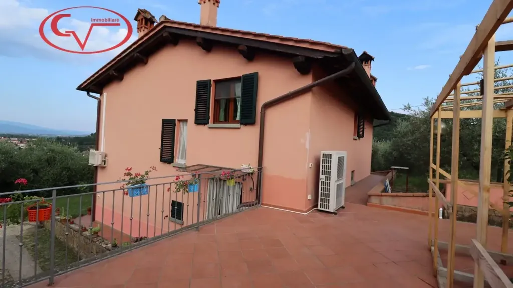 Välivaade - Rustic Villa with Panoramic Views in Montevarchi