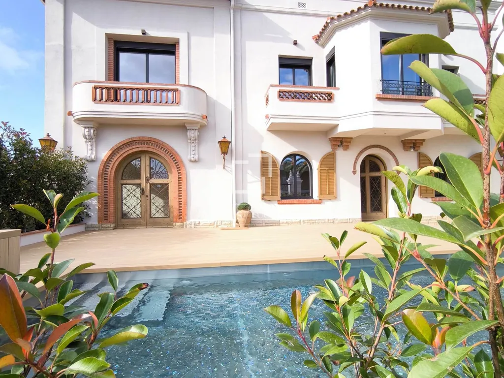 Pool - Historic House with Pool in Sant Just Desvern