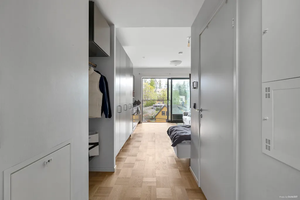 Ingresso - Modern Studio Flat with Large Windows in Sollentuna