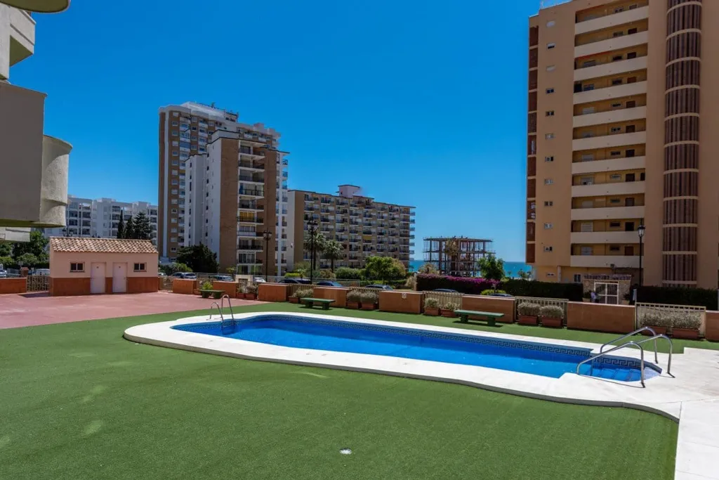Piscine - 1-Bed Flat with Sea View in Los Boliches