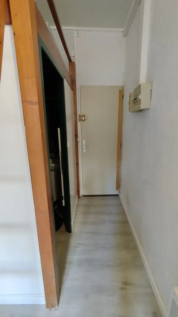 Toad - Studio with Courtyard View near Grenoble Centre