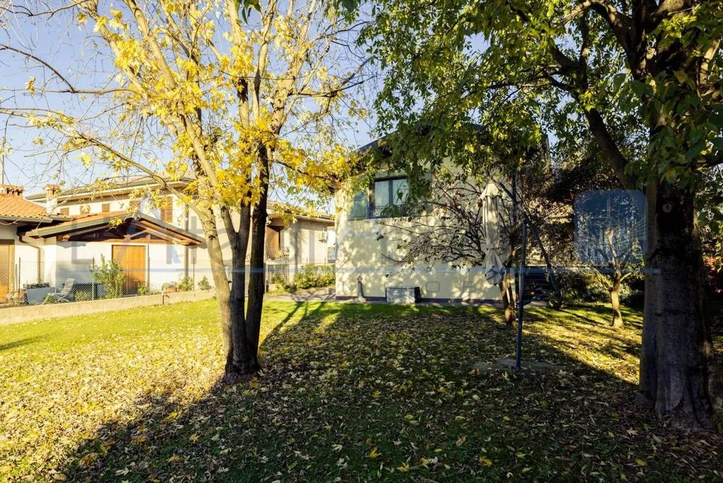Aed - Luxury Villa with Private Garden in Oppeano