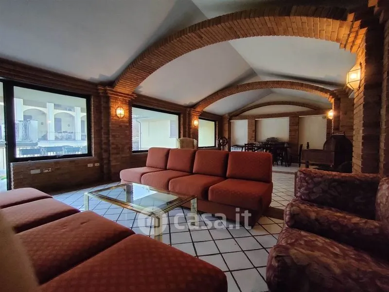 Soggiorno - Casa indipendente con cortile a Mortara