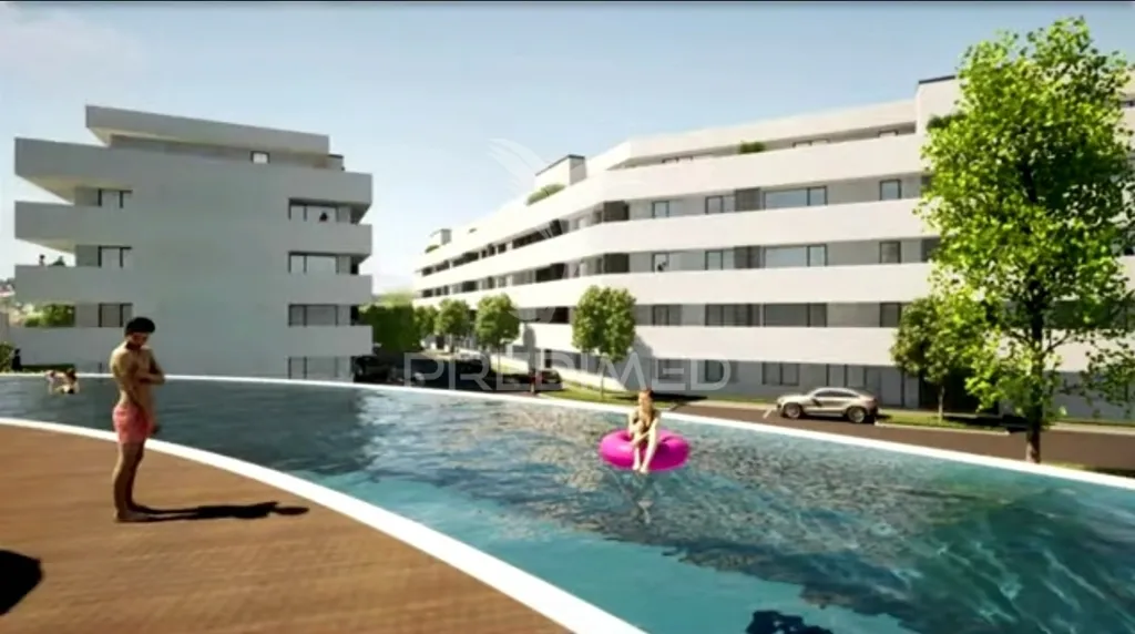 Bassein - Development Plot in Central Torres Novas