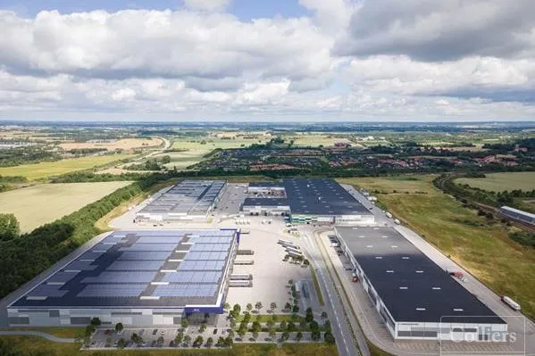 Õhuvaade - Logistics Centre with Customisable Layout in Høje-Taastrup