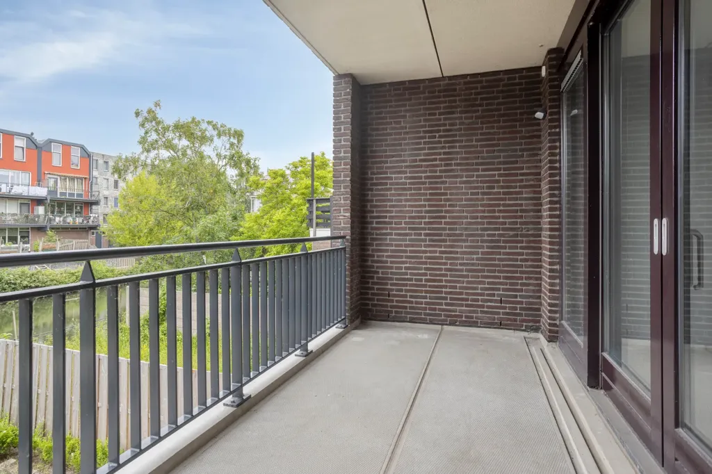 Rõdu - Apartment with Waterfront View in Dordrecht