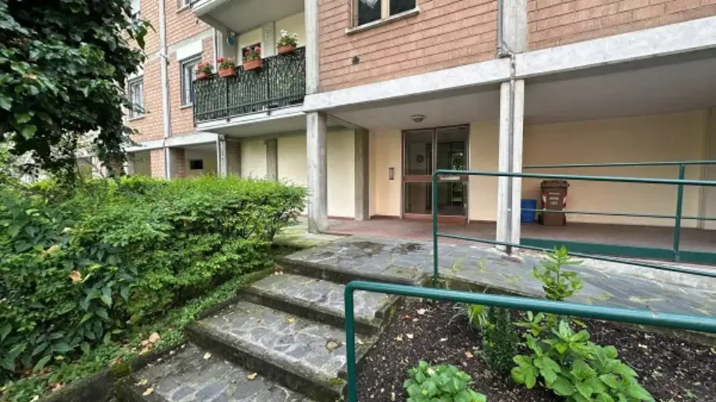 Välivaade - Modernised Penthouse with Balconies in Parma