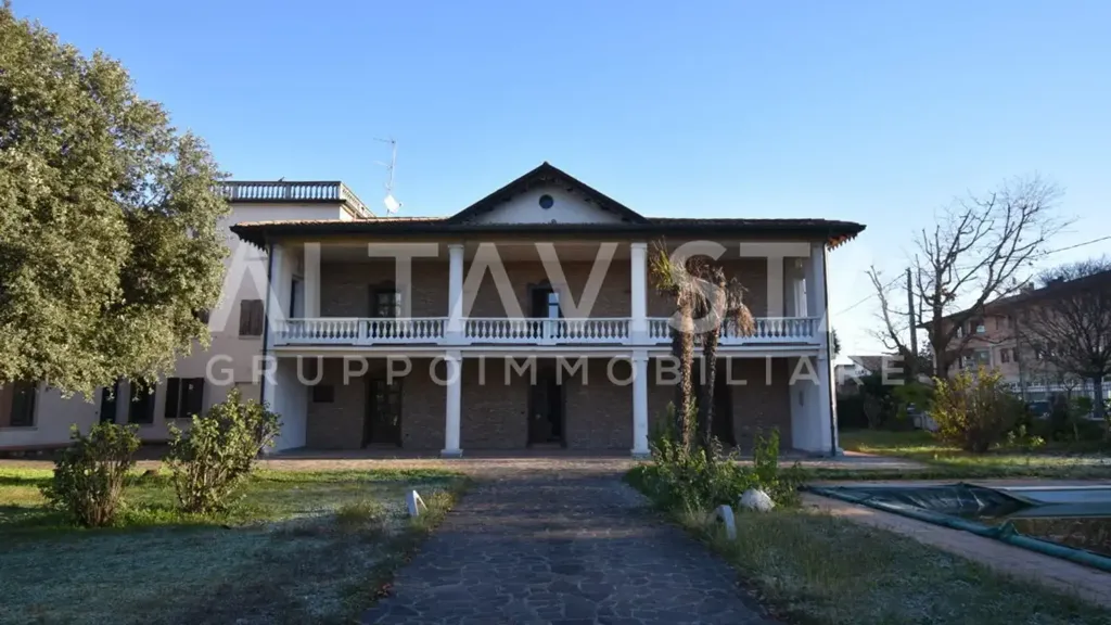 Välivaade - Villa with Pool in Montichiari Centre