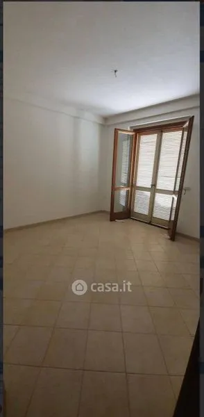 Pièces - Three-Bedroom Flat with Terraces in Massa Centre