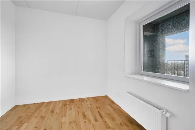Toad - Bright 3-Room Apartment with Elevator in Aalborg