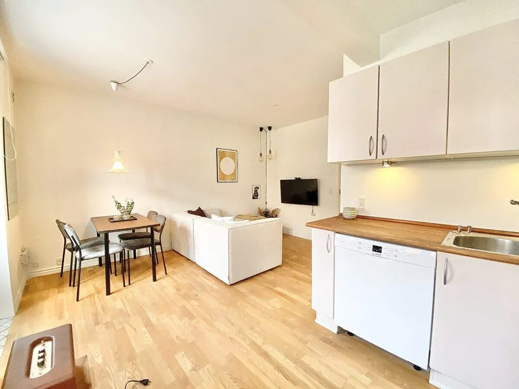 Köök - 2-Bedroom Apartment with Garden in Aalborg