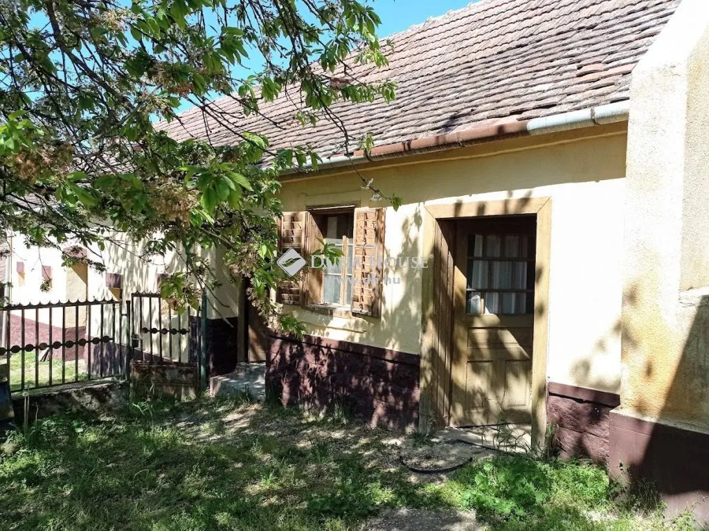 Välivaade - Historic Brick House with Vineyard in Batyk