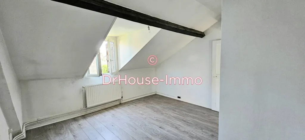 Pièces - Maison Charmante avec Cour à Troyes