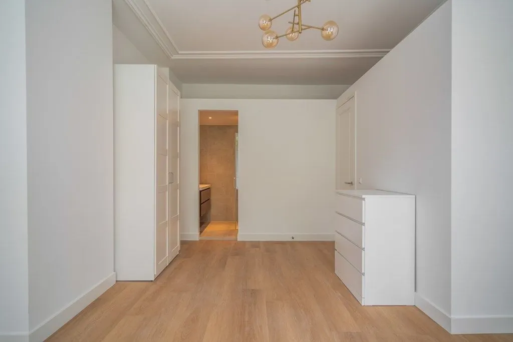 Entrée - Renovated Apartment with Balcony in The Hague