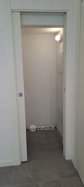 Hallway - Elegant Trilocale with Private Patio in Como