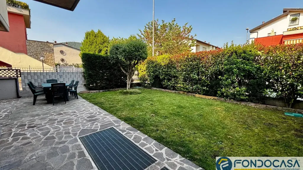 Aed - Villa with Private Garden in Grumello del Monte
