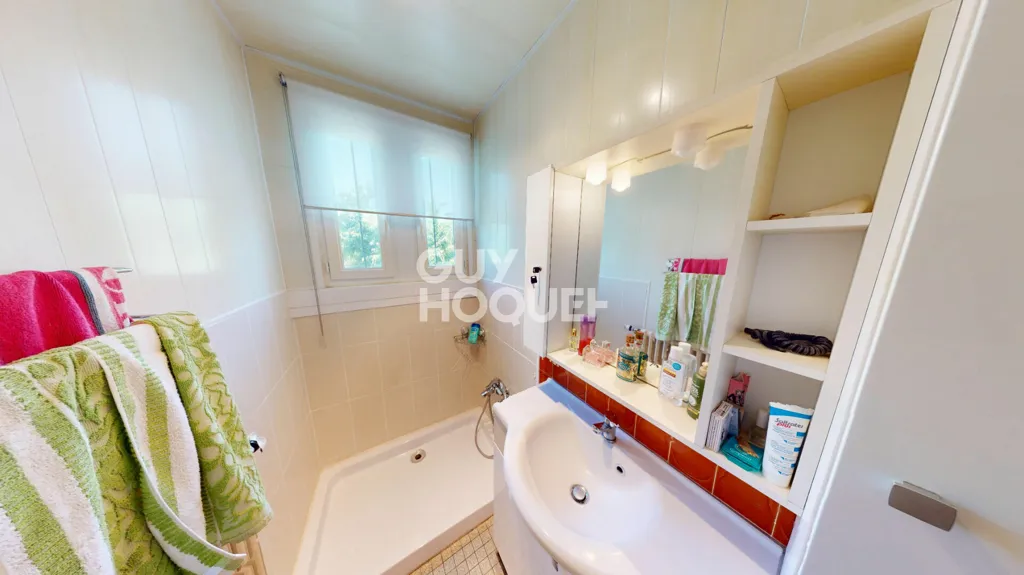Bagni - Two-Bedroom Pavilion with Garden in Joigny