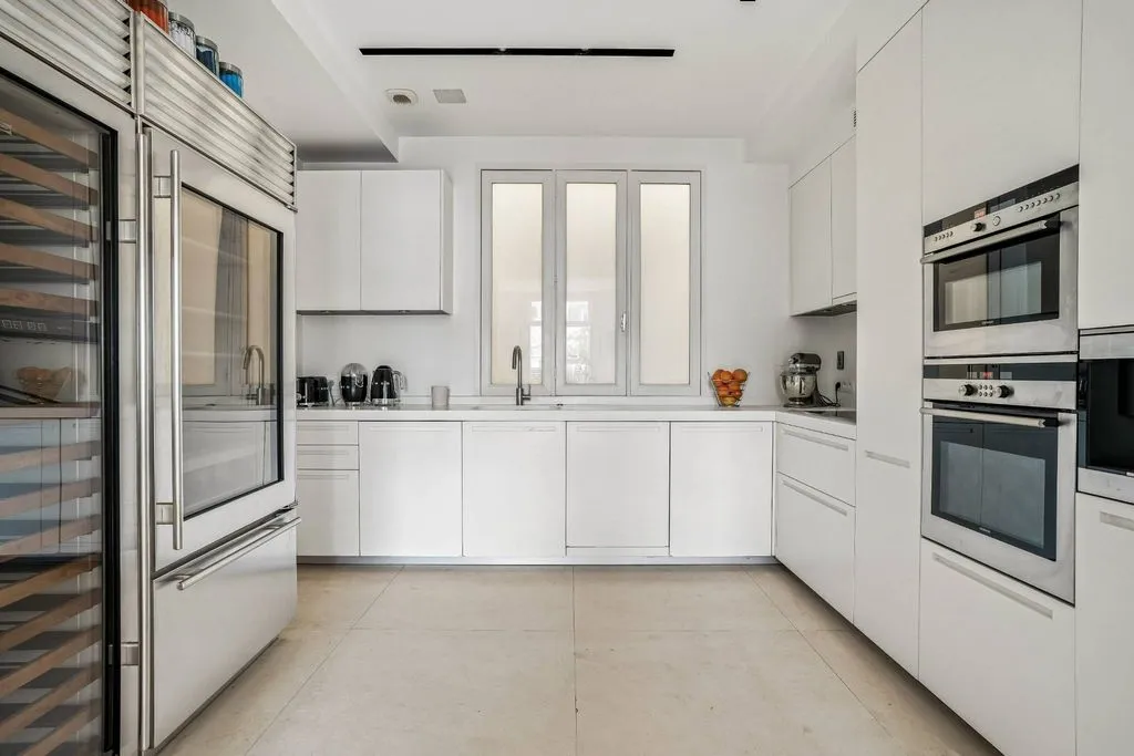 Kitchen - Luxury Flat with Terrace in Paris